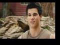 Official New Moon Trailer 2: Meet Jacob Black